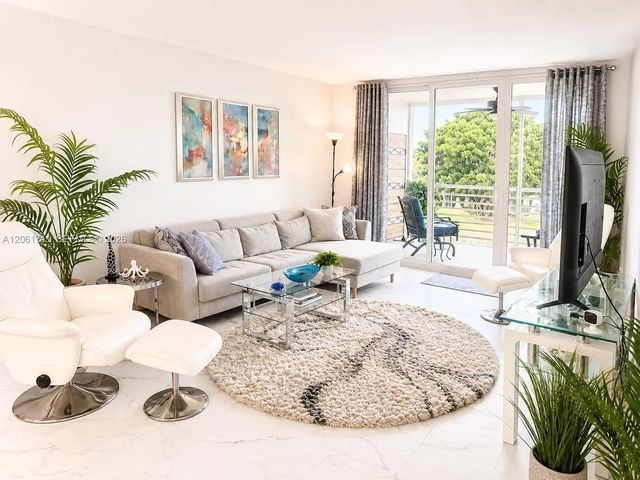2 of 42 - 9420 Poinciana Place #417, Davie, FL