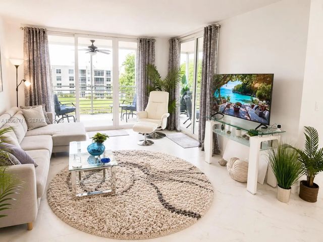3 of 42 - 9420 Poinciana Place #417, Davie, FL