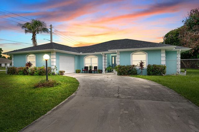 3 of 27 - 2961 Se Lander Avenue, Port St. Lucie, FL