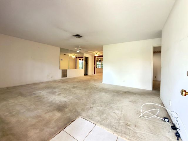 4 of 44 - 135 Se 26th Avenue, Boynton Beach, FL