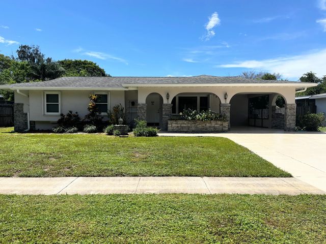 330 Ne Solida Drive, Port St. Lucie
