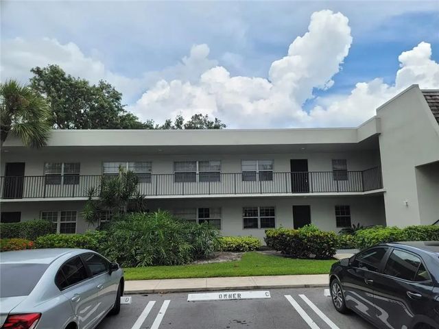 2 of 85 - 800 E Cypress Lane #202, Pompano Beach, FL