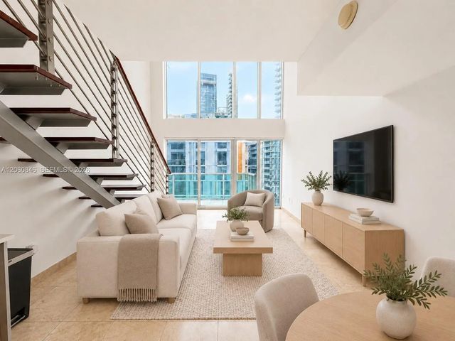 3 of 25 - 41 Se 5th Street #1412, Miami, FL