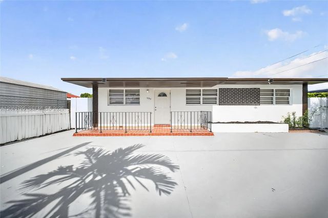 1055 Nw 32nd Court, Miami