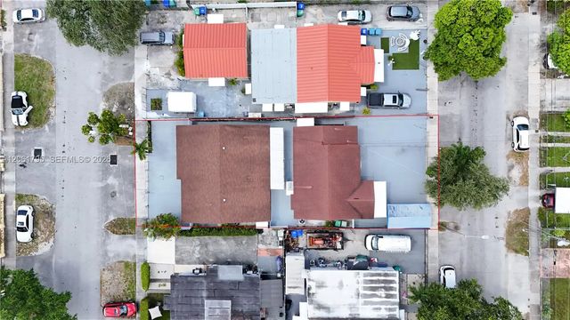 4 of 35 - 1055 Nw 32nd Court, Miami, FL