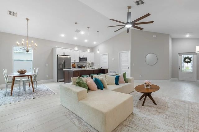 4 of 43 - 8226 104th Court, Vero Beach, FL