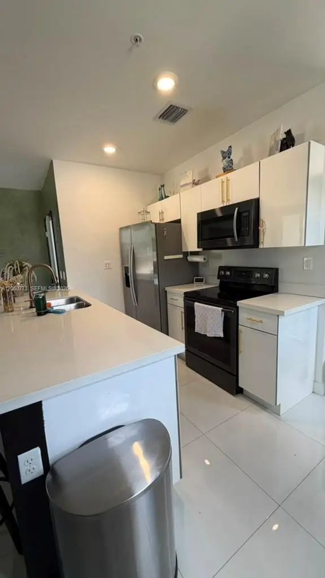 4 of 14 - 24600 Sw 129 #12, Homestead, FL