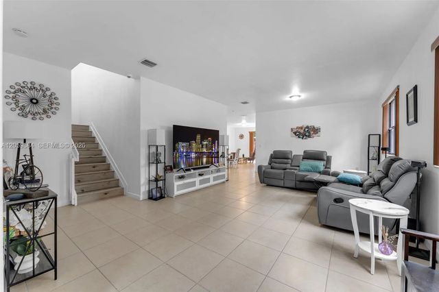 4 of 43 - 462 Se 33rd Terrace, Homestead, FL