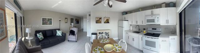 4 of 13 - 3215 N Ocean Drive #502, Hollywood, FL