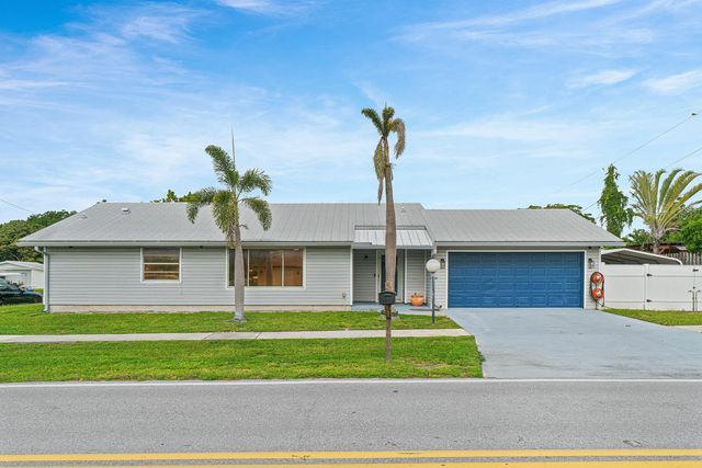 2 of 32 - 215 Sw 8th Street, Boynton Beach, FL