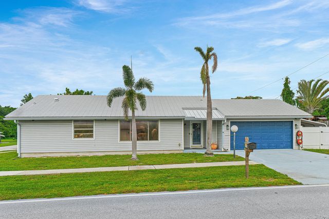 3 of 32 - 215 Sw 8th Street, Boynton Beach, FL