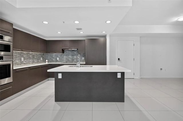 5 of 55 - 7751 Nw 107th Avenue #209, Doral, FL