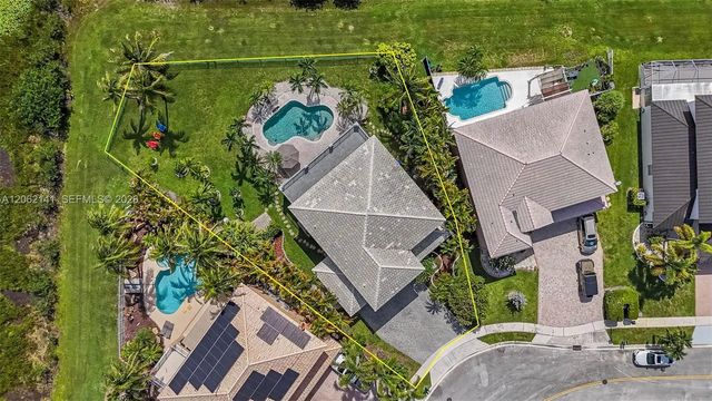 4 of 59 - 694 Sw 168th Way, Pembroke Pines, FL