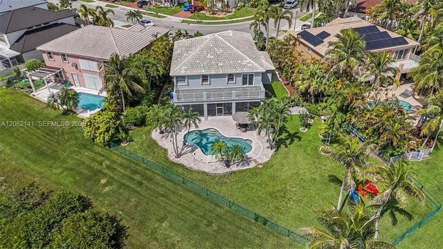 5 of 59 - 694 Sw 168th Way, Pembroke Pines, FL