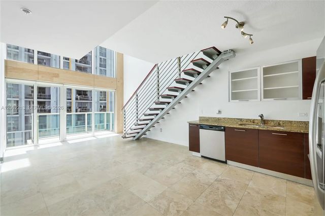 2 of 26 - 41 Se 5th Street #906, Miami, FL