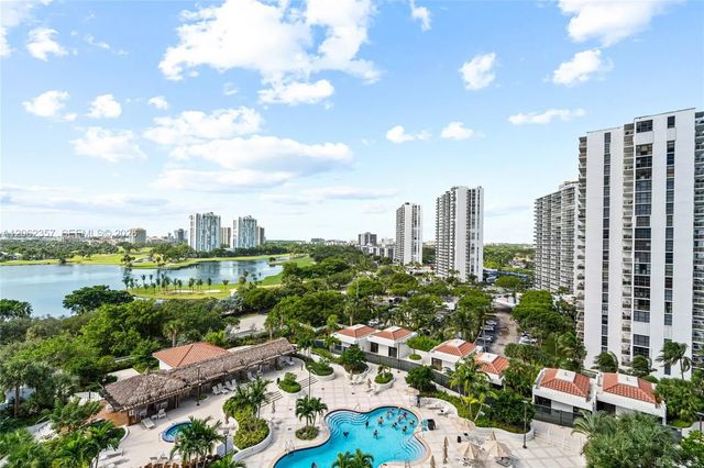 5 of 43 - 20281 E Country Club Drive #909, Aventura, FL