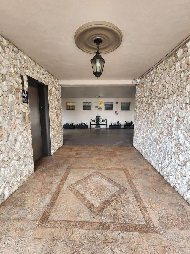 3 of 40 - 4900 Washington Street #307, Hollywood, FL