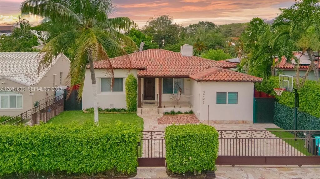 3722 Royal Palm Avenue, Miami Beach