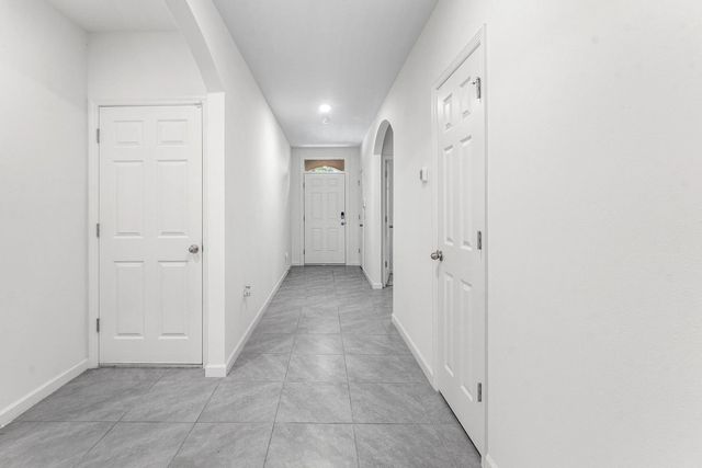 4 of 27 - 626 Sw Ester Avenue, Port St. Lucie, FL