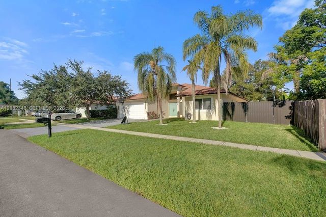 4 of 36 - 581 Sw 169th Way, Weston, FL