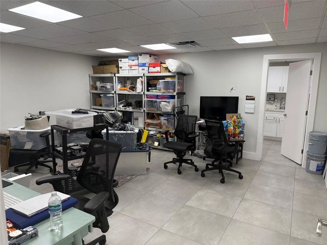 2 of 6 - 3015 N Ocean Boulevard #c106, Fort Lauderdale, FL