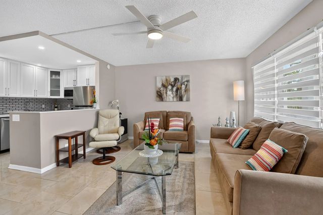 3 of 100 - 2080 Harwood F #2080, Deerfield Beach, FL