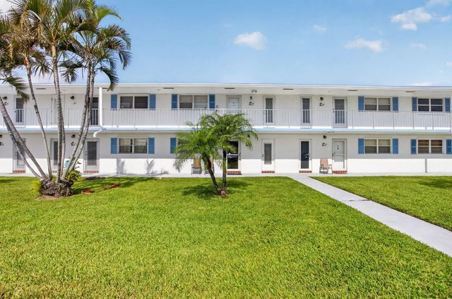 1115 Lake Terrace #103, Boynton Beach
