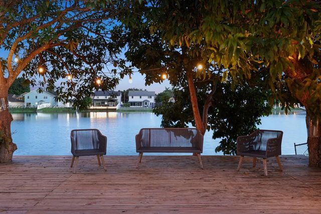 3 of 44 - 9650 Sw 9th Court, Pembroke Pines, FL