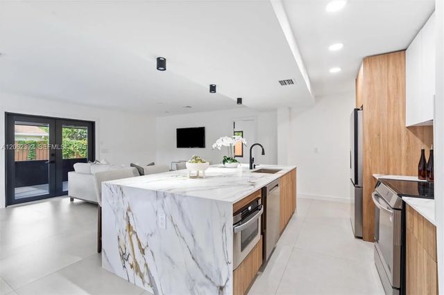 5 of 51 - 949 Lighthouse Drive, North Palm Beach, FL