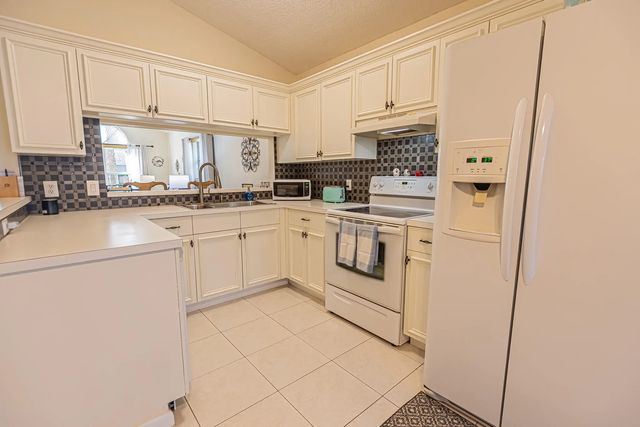 5 of 41 - 1149 Nw Lombardy Drive, Port St. Lucie, FL