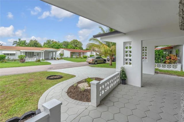 5 of 65 - 4595 Nw 43rd Court, Lauderdale Lakes, FL