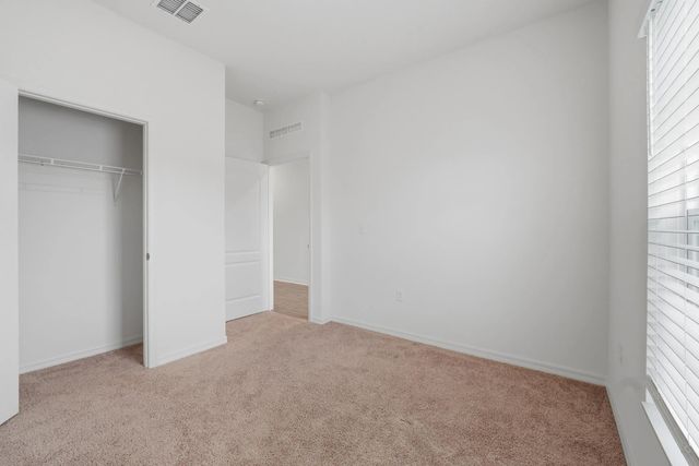 4 of 28 - 13470 Leaping Water Way, Astatula, FL