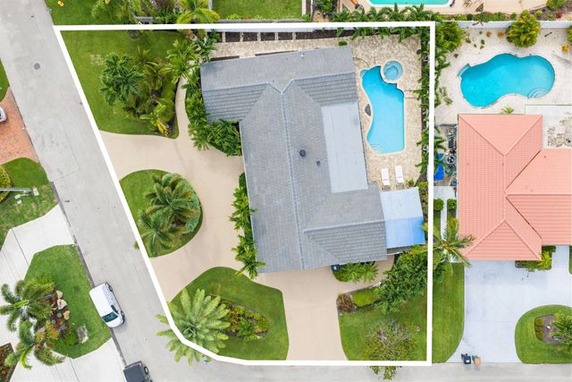 3 of 59 - 2600 Ne 43rd Street, Lighthouse Point, FL