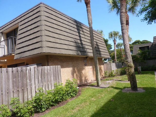 3 of 11 - 3203 32nd Way, West Palm Beach, FL