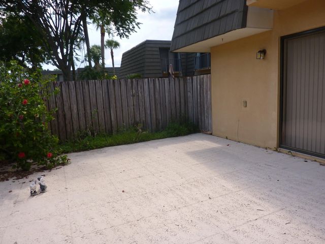 5 of 11 - 3203 32nd Way, West Palm Beach, FL