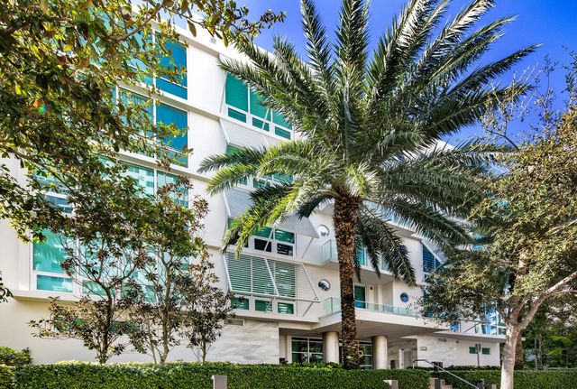 3 of 44 - 353 Sunset Drive #202, Fort Lauderdale, FL