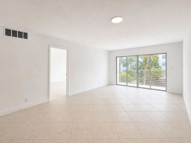 5 of 19 - 1541 S Ocean Boulevard #219, Pompano Beach, FL