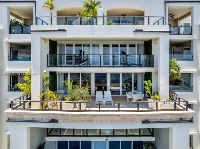 5 of 43 - 3535 Hiawatha Avenue #504, Miami, FL