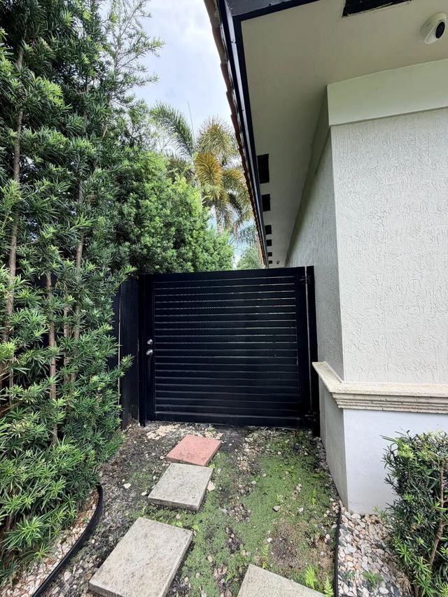 4 of 50 - 7952 Nw 161st Terrace, Miami Lakes, FL