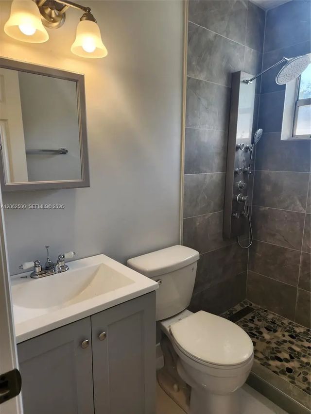 4 of 23 - 836 Nw 98th Street, Miami, FL