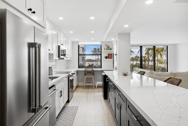 2860 S Ocean Boulevard S #201, Palm Beach
