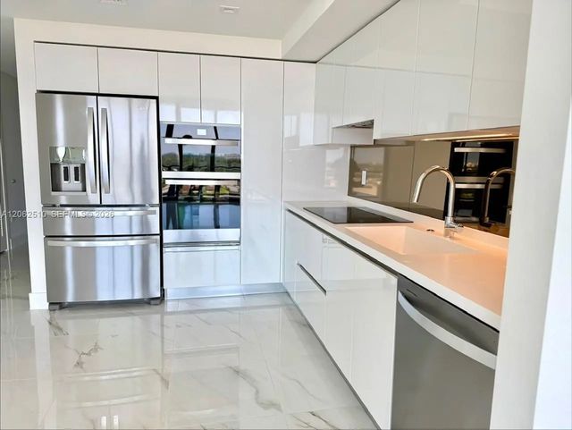 4 of 28 - 1170 E Hallandale #1106, Hallandale Beach, FL
