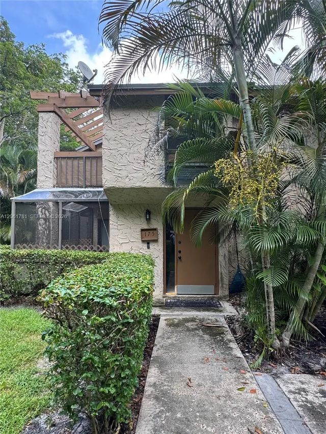 175 Wimbledon Lake Drive, Plantation
