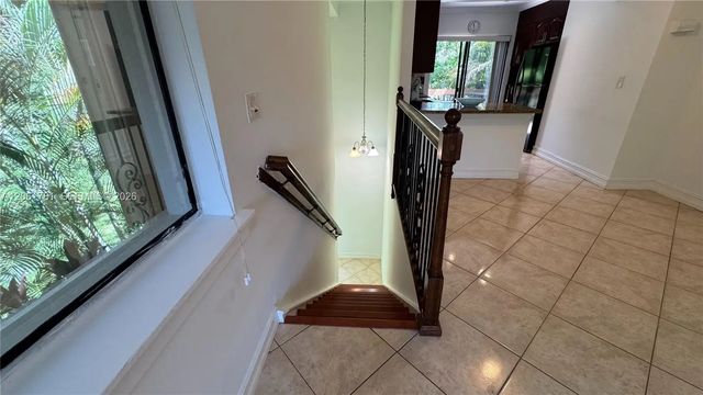 2 of 17 - 175 Wimbledon Lake Drive, Plantation, FL