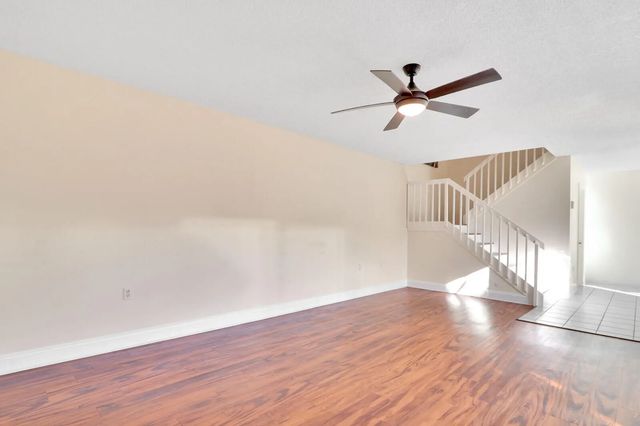 4 of 30 - 5633 Se Windsong Lane, Stuart, FL