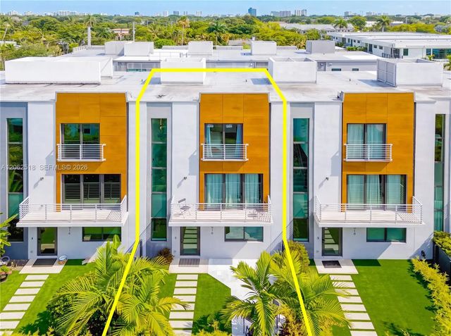 916 Ne 4th Street, Fort Lauderdale
