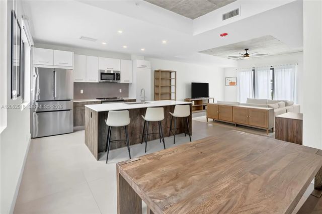 5 of 21 - 916 Ne 4th Street, Fort Lauderdale, FL