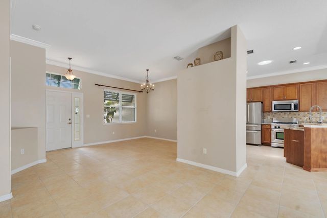 5 of 44 - 1025 Southlakes Way Sw, Vero Beach, FL