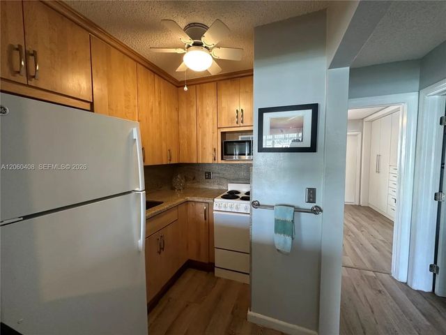 4 of 21 - 851 Atlantic Shores Boulevard #119, Hallandale Beach, FL