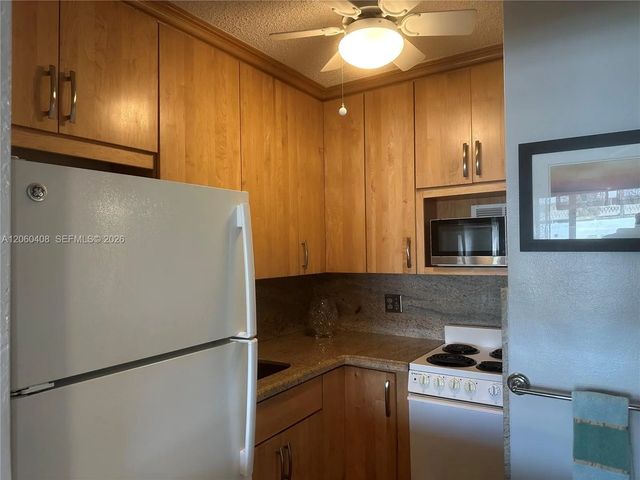 5 of 21 - 851 Atlantic Shores Boulevard #119, Hallandale Beach, FL